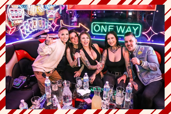 KAMU KARAOKE HOLIDAY FRAME